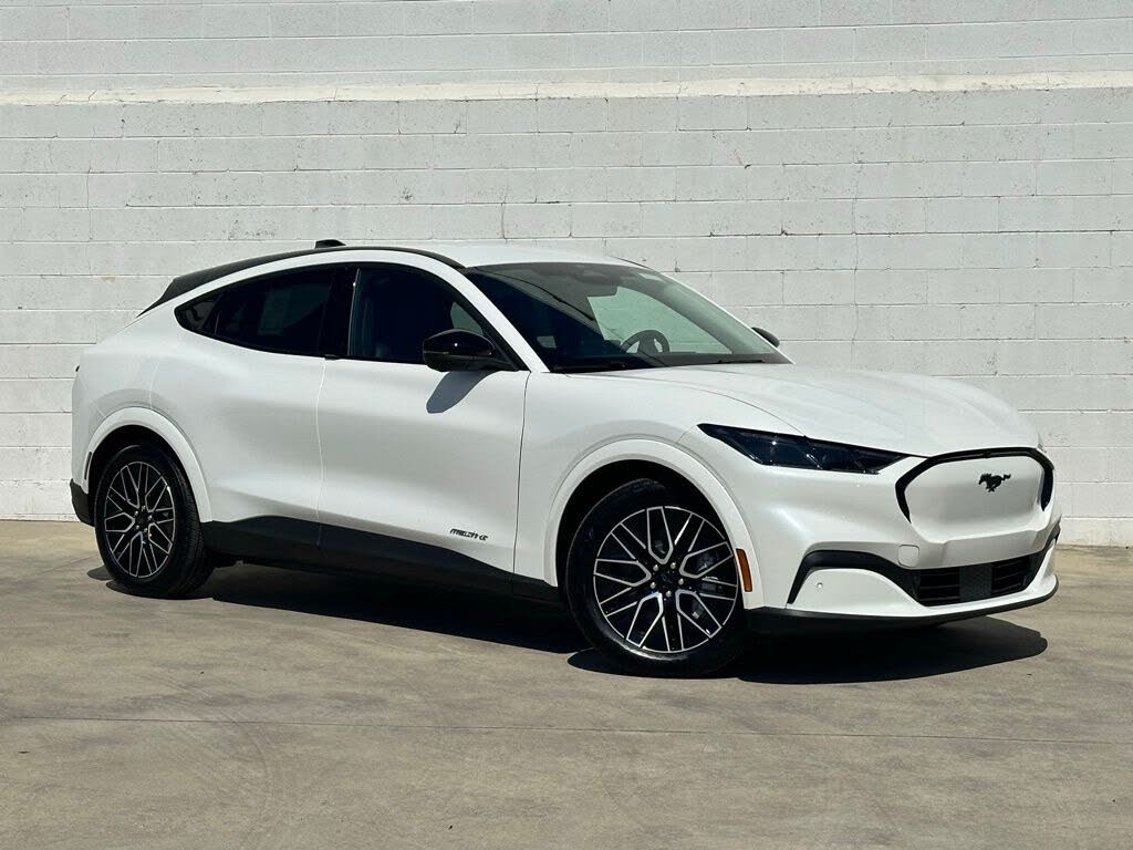 2025 Ford Mustang Mach-E Premium RWD