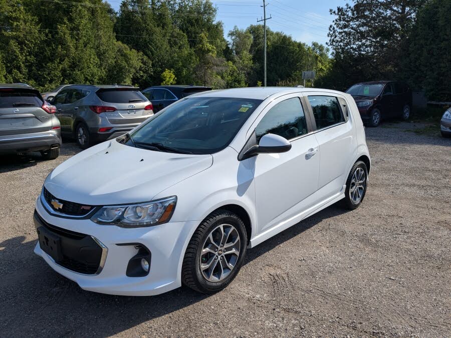 2017 Chevrolet Sonic LT Hatchback FWD