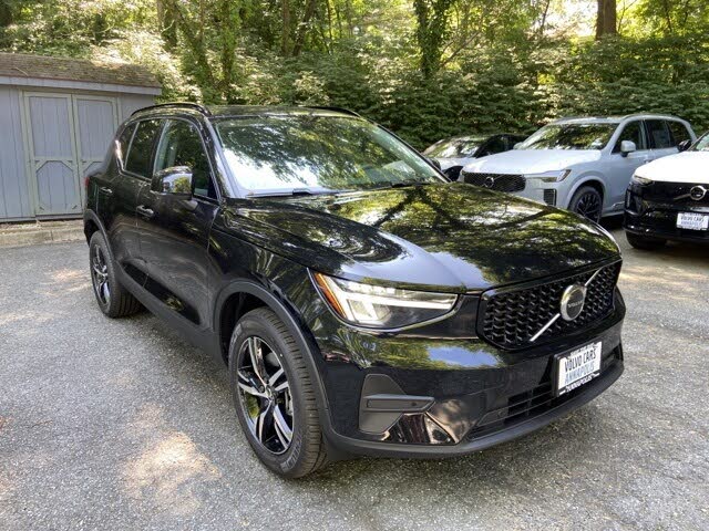 2026 Volvo XC40 B4 Core FWD