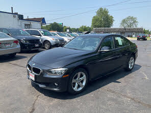 BMW 3 Series 328i Sedan RWD