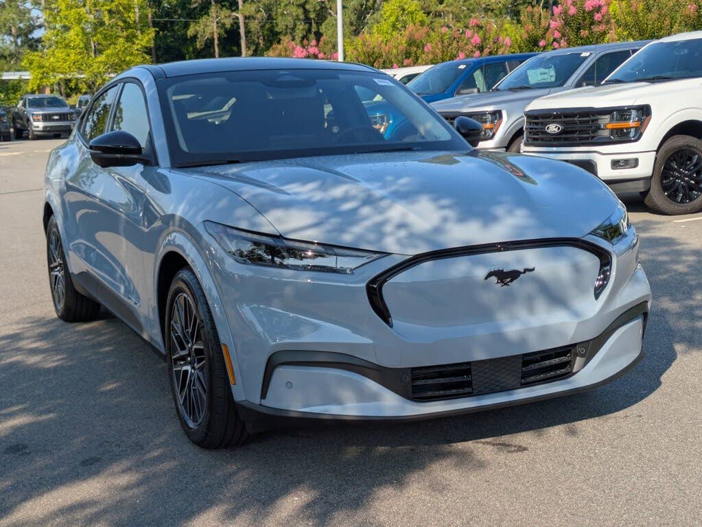 2025 Ford Mustang Mach-E Premium RWD