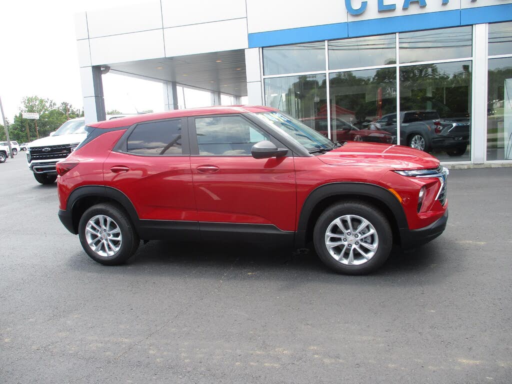 2026 Chevrolet Trailblazer LS FWD