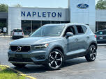 Volvo XC40 T5 Momentum AWD