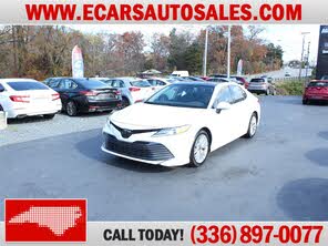 Toyota Camry XLE FWD