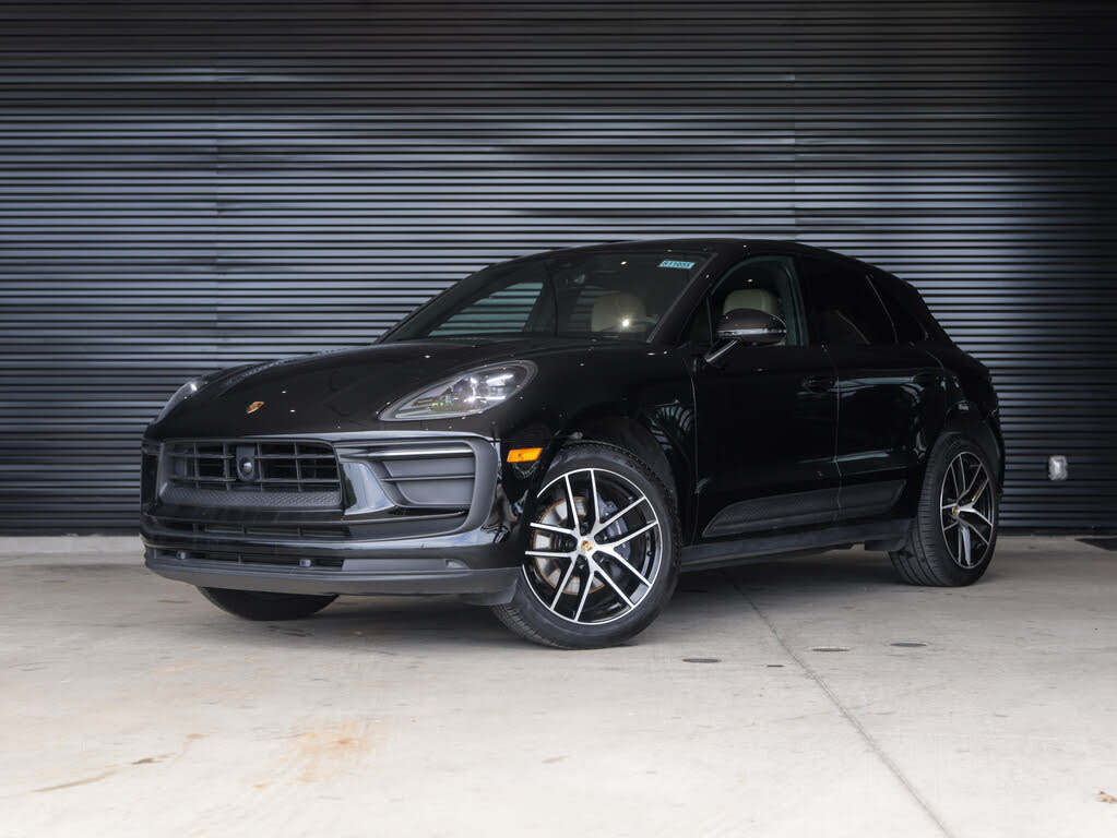 2025 Porsche Macan
