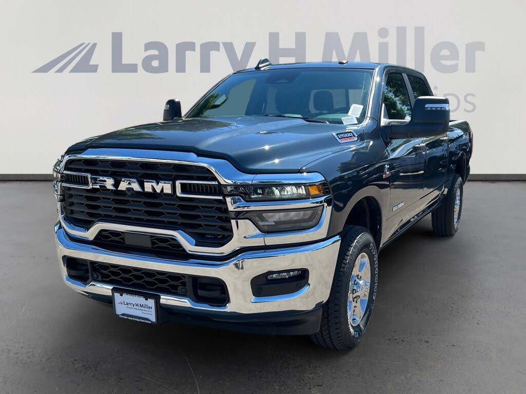2025 RAM 2500 Big Horn Crew Cab 4WD