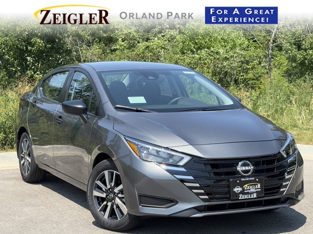 2025 Nissan Versa S FWD