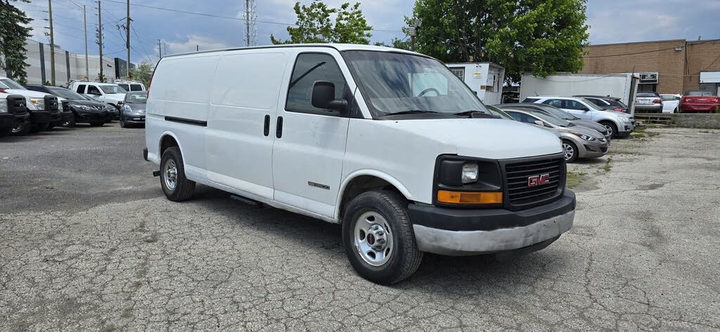 2004 GMC Savana Cargo