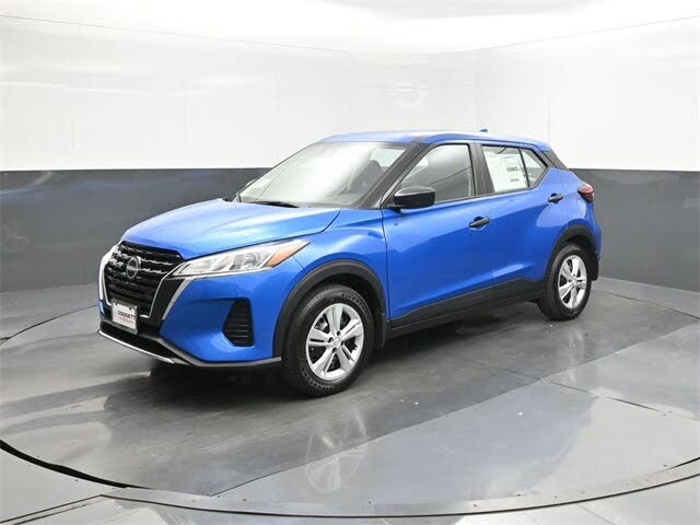 2025 Nissan Kicks Play S FWD