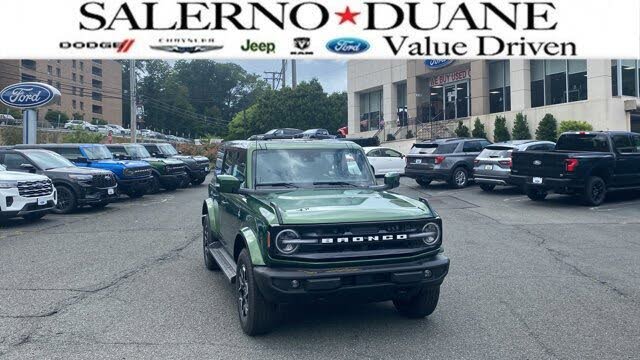 2025 Ford Bronco Outer Banks 4-Door 4WD