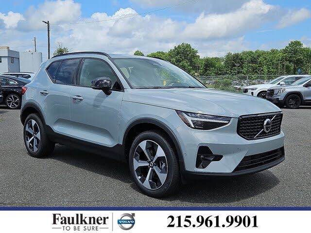 2026 Volvo XC40 B5 Plus AWD