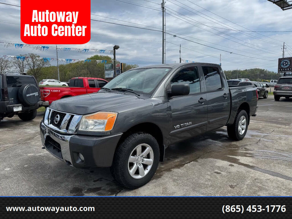 2012 Nissan Titan SV Crew Cab 4WD
