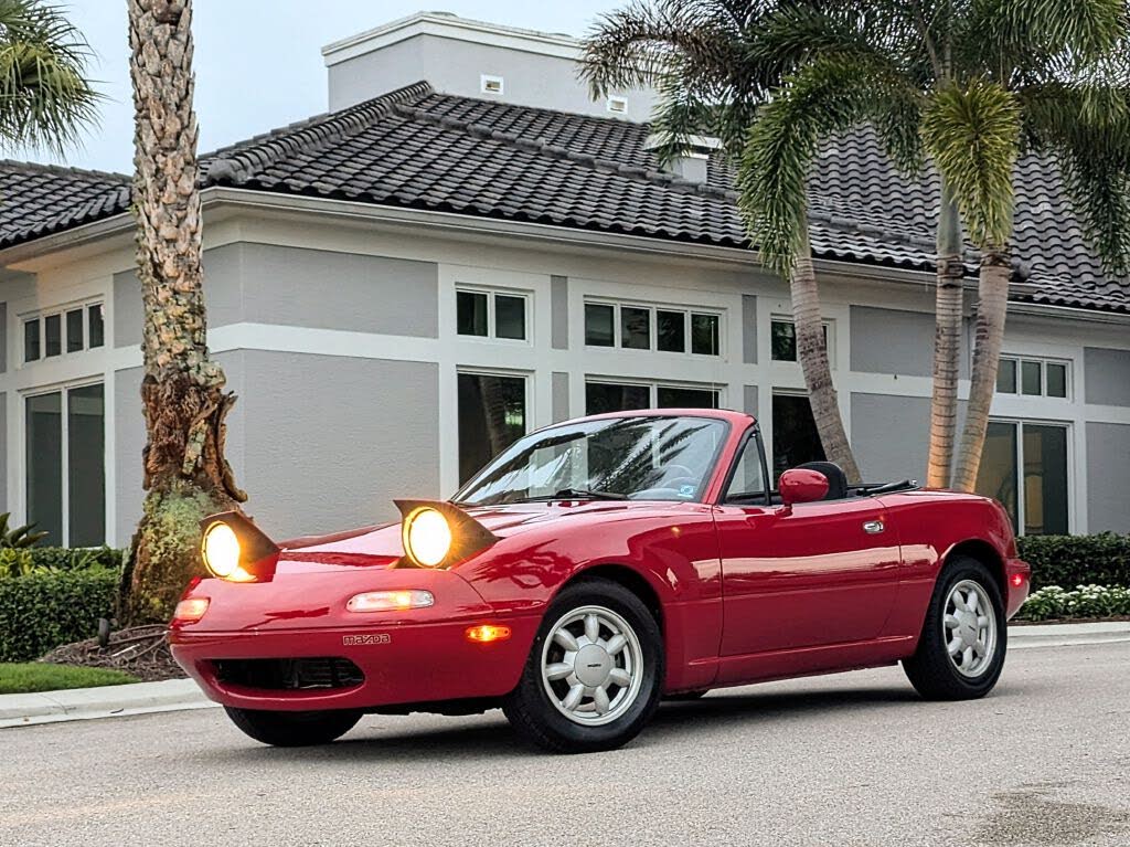 1990 Mazda MX-5 Miata Roadster