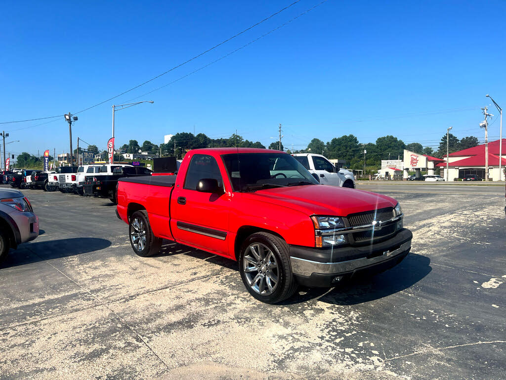2005 Chevrolet Silverado 1500 LS RWD