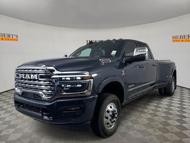 2025 RAM 3500 Limited Crew Cab LB DRW 4WD