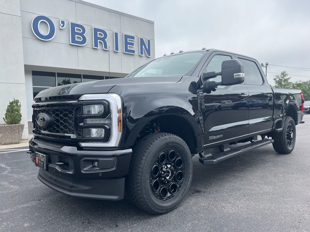 2025 Ford F-250 Super Duty Lariat Crew Cab 4WD