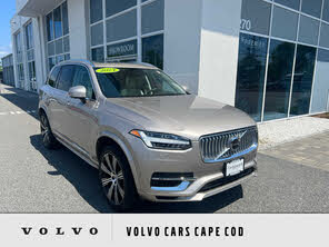Volvo XC90 Recharge T8 Plus Bright Theme 7-Passenger eAWD