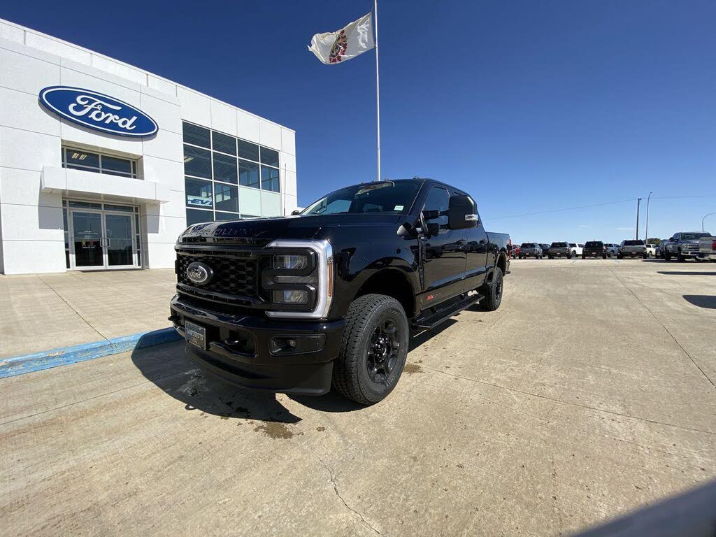 Ford F-350 Super Duty XLT Crew Cab 4WD 2024