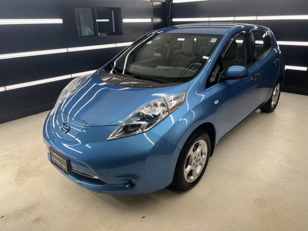 2011 Nissan LEAF SL