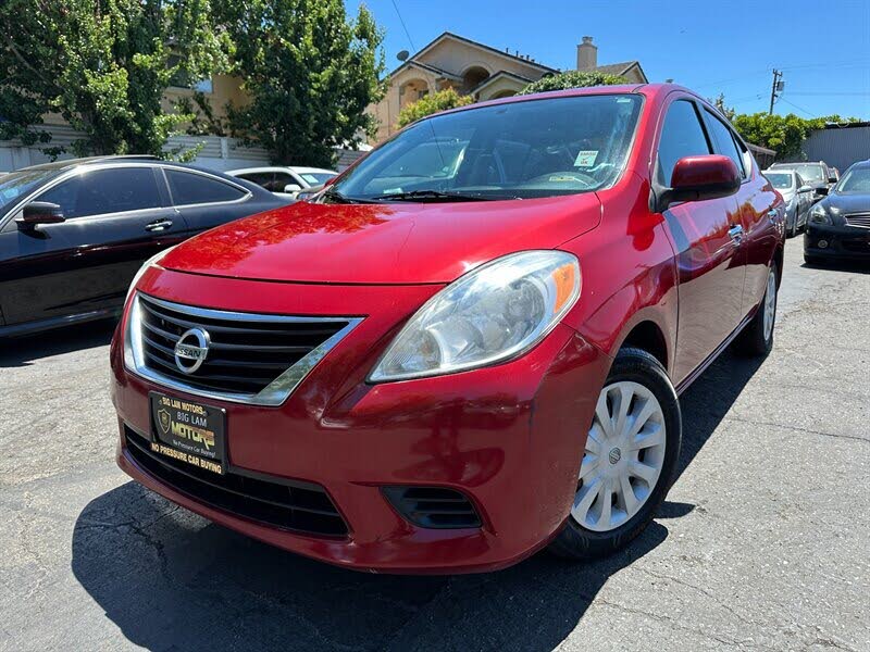 2013 Nissan Versa 1.6 SV