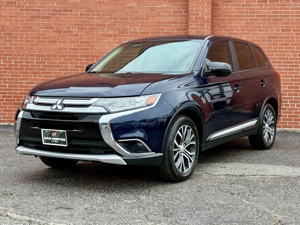 2017 Mitsubishi Outlander ES