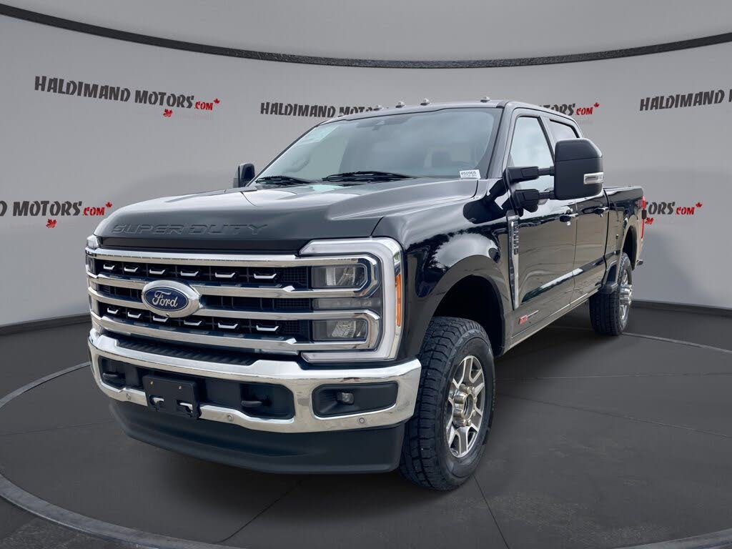 2023 Ford F-250 Super Duty Lariat Crew Cab 4WD