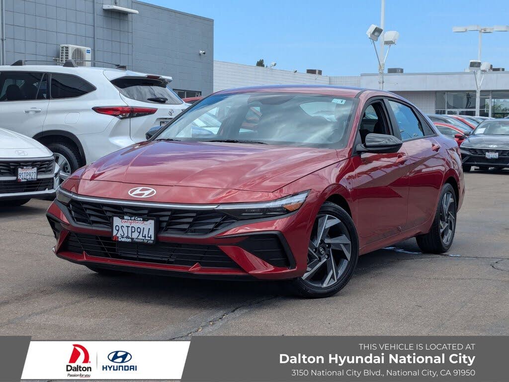 2025 Hyundai Elantra SEL Sport FWD