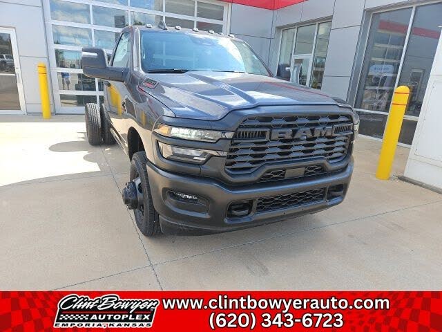 2025 RAM 3500 Chassis Tradesman Regular Cab DRW 4WD