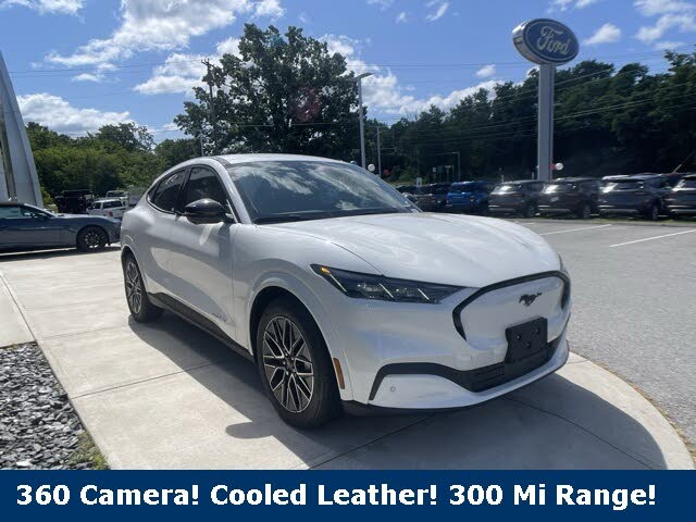 2025 Ford Mustang Mach-E Premium AWD