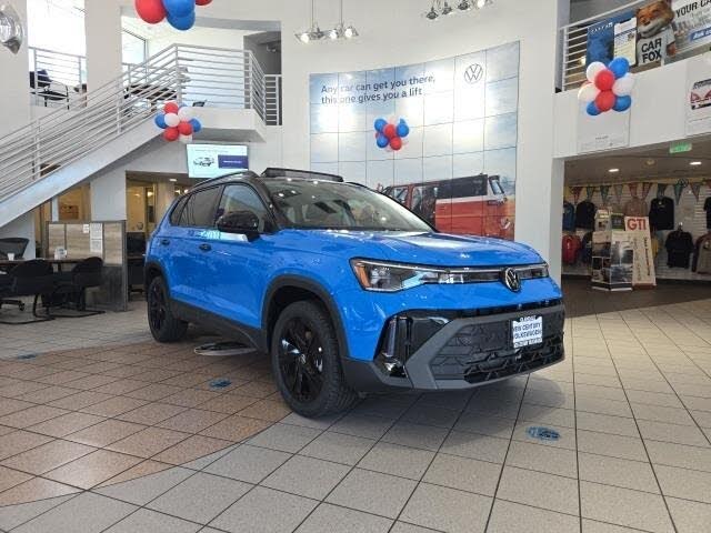 2025 Volkswagen Taos SE Black FWD