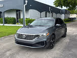 Volkswagen Passat 2.0T R-Line FWD