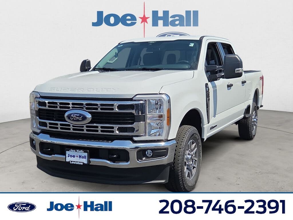 2025 Ford F-250 Super Duty XLT Crew Cab 4WD