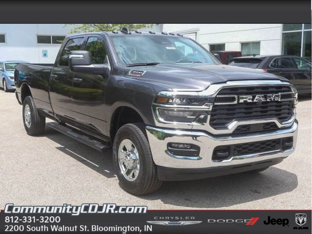 2025 RAM 3500 Tradesman Crew Cab LB 4WD