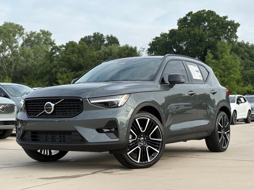2026 Volvo XC40 B5 Ultra AWD