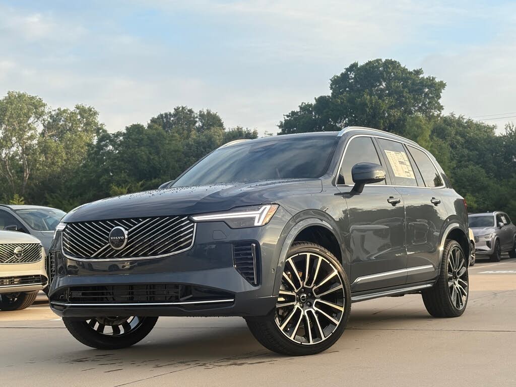 2026 Volvo XC90 B6 Plus 6-Passenger AWD