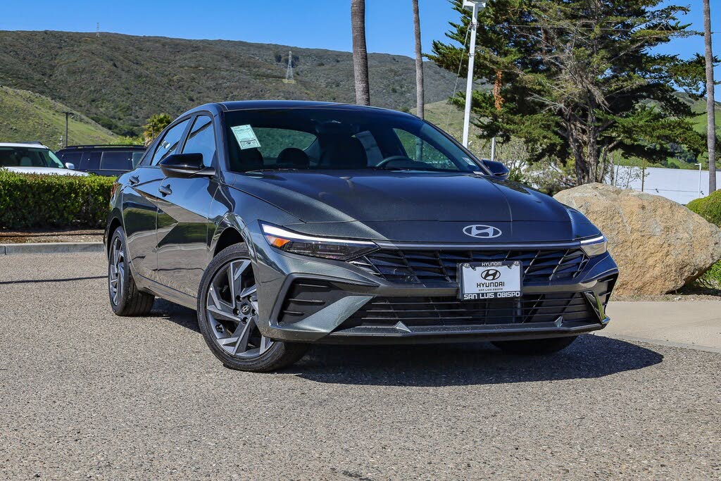 2025 Hyundai Elantra Hybrid SEL Sport FWD