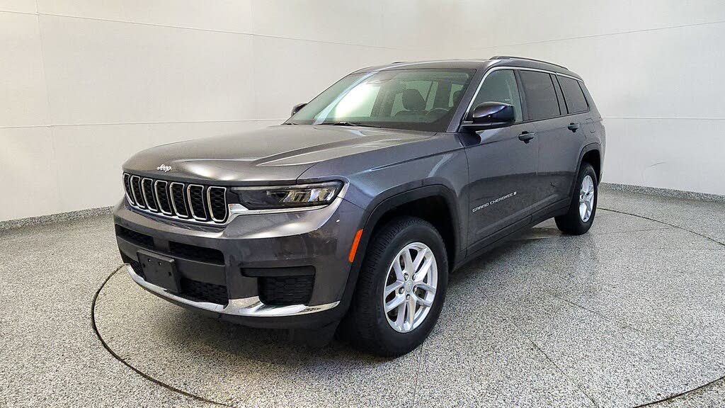 2022 Jeep Grand Cherokee L Laredo 4WD