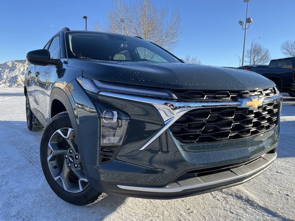 2025 Chevrolet Trax LT FWD