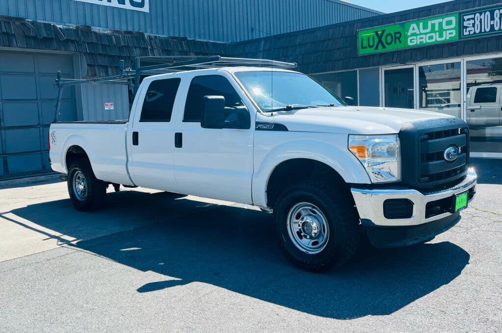 2015 Ford F-250 Super Duty XL Crew Cab LB 4WD