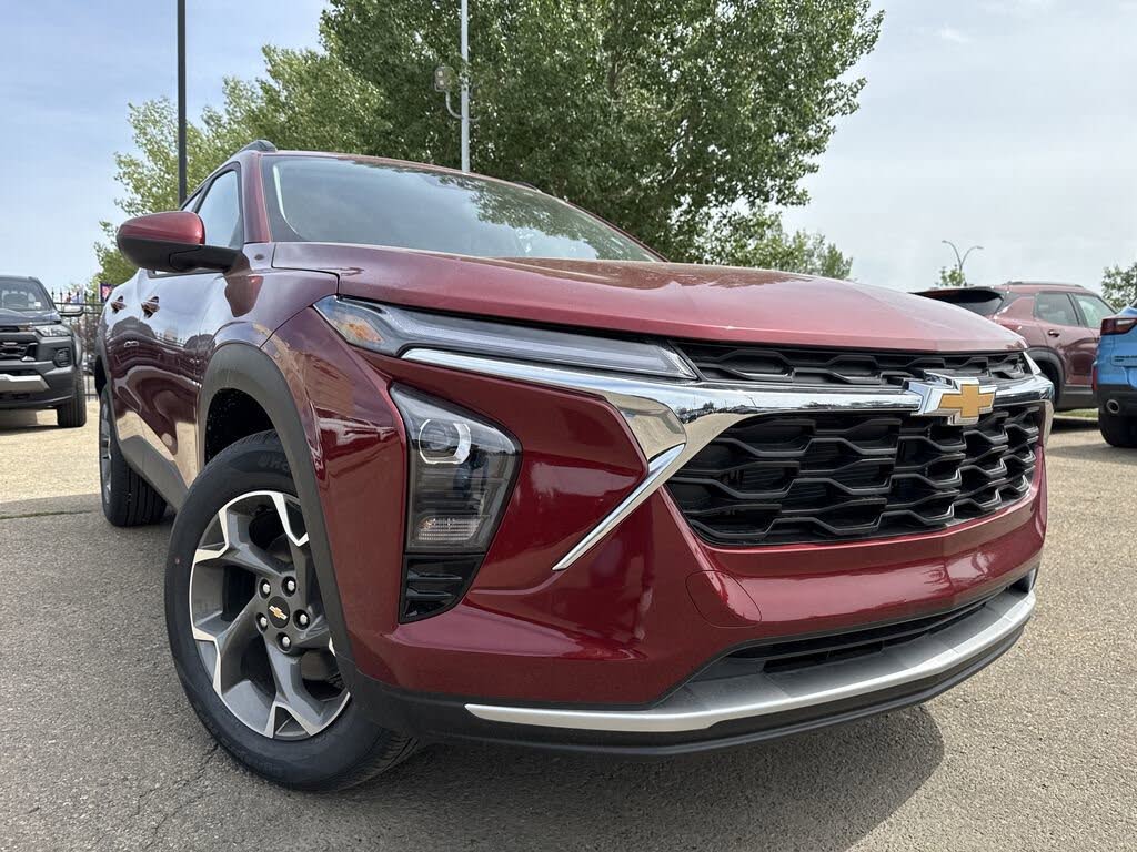 2025 Chevrolet Trax LT FWD