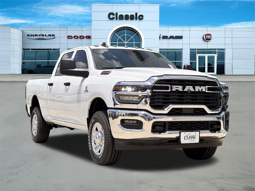 2025 RAM 2500 Tradesman Crew Cab 4WD