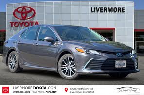 Toyota Camry Hybrid XLE FWD