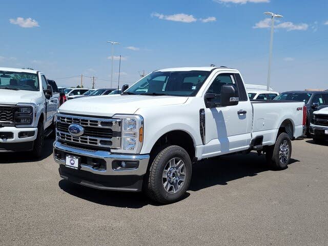 2025 Ford F-350 Super Duty XLT Regular Cab LB 4WD