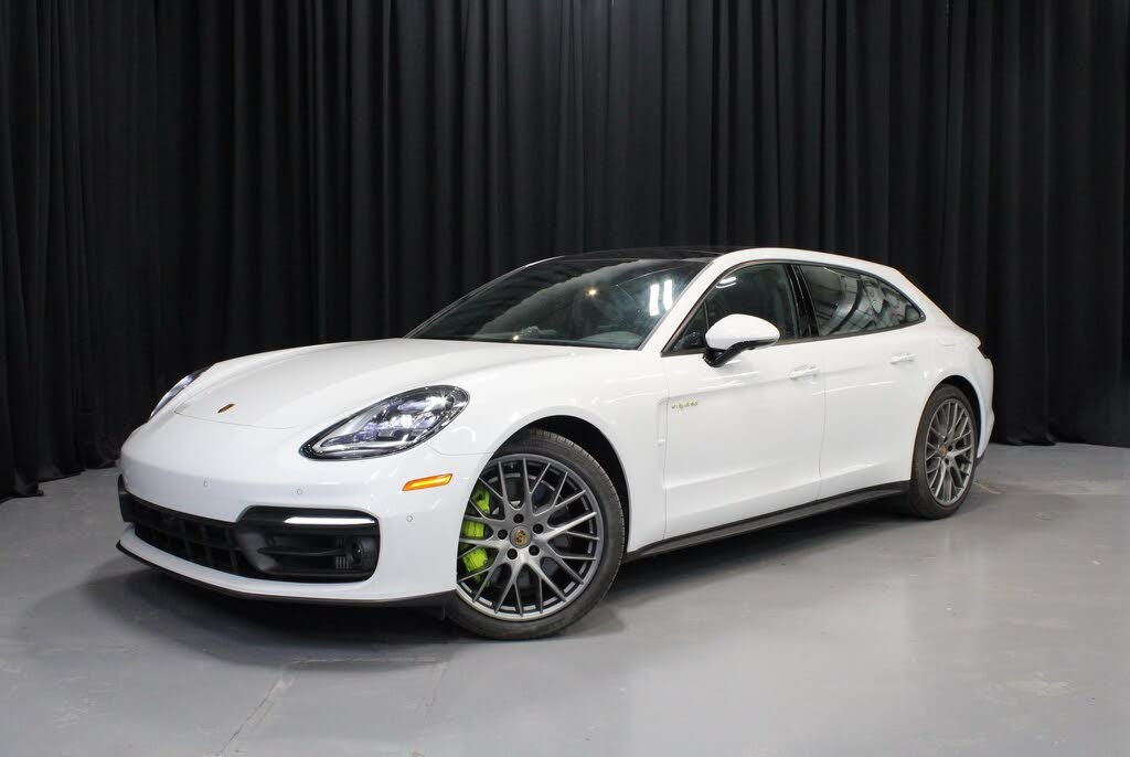 2023 Porsche Panamera 4 Sport Turismo AWD