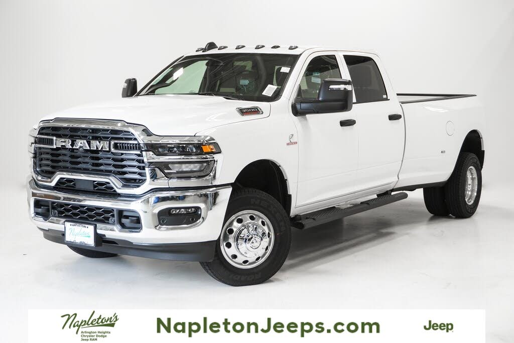 2025 RAM 3500 Tradesman Crew Cab LB DRW 4WD