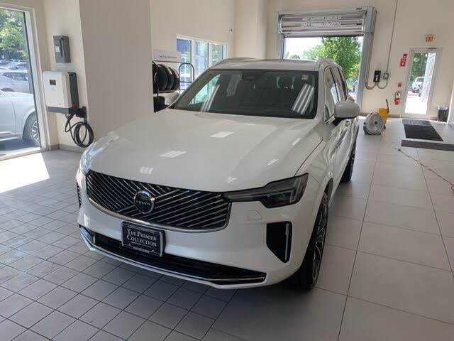 2025 Volvo XC90 B6 Ultra Bright Theme 7-Passenger AWD