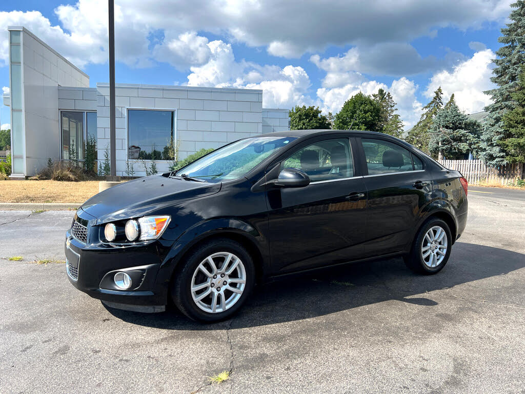 2012 Chevrolet Sonic 2LT Sedan FWD