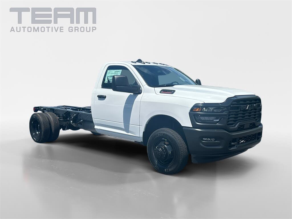 2025 RAM 3500 Chassis Tradesman Regular Cab LB DRW 4WD