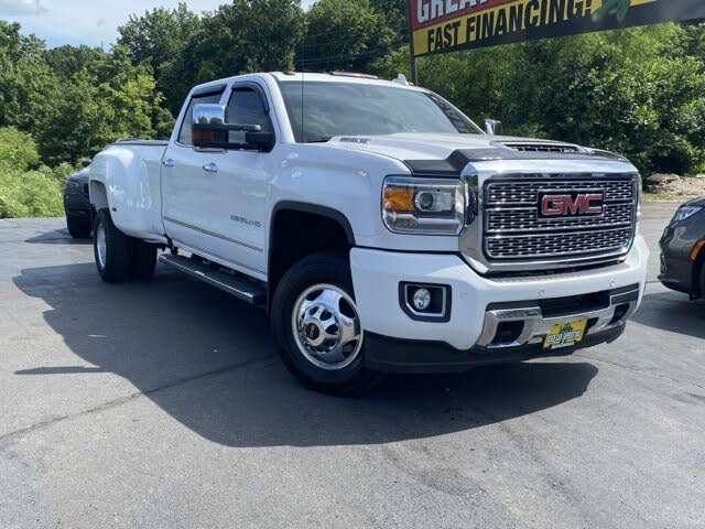 2019 GMC Sierra 3500HD Denali Crew Cab LB DRW 4WD