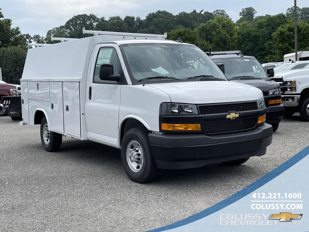 2025 Chevrolet Express Chassis 3500 Cutaway 139